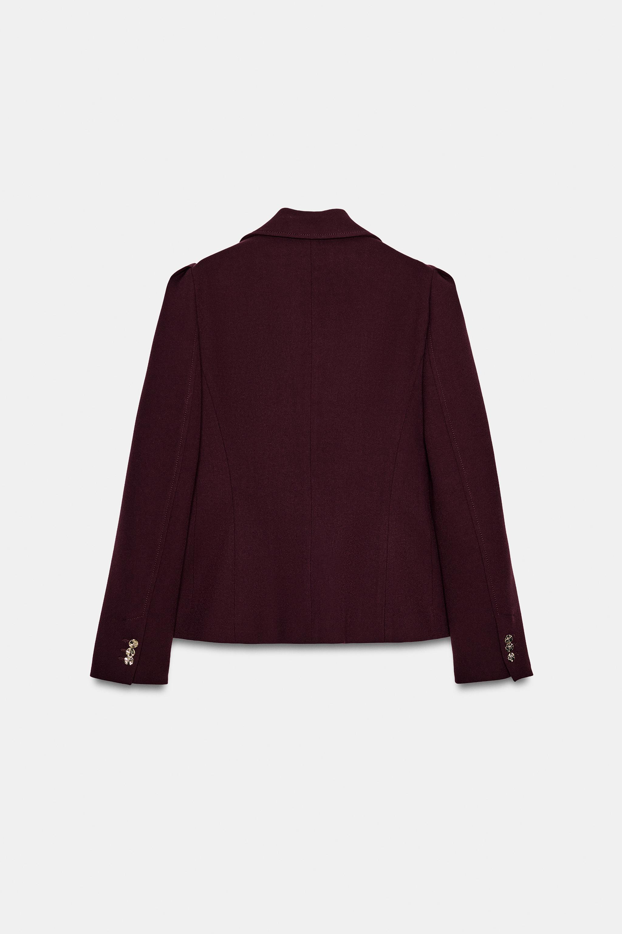 TAILORED BLAZER WITH PRONOUNCED SHOULDERS