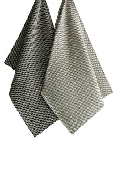 WAFFLE CHECK COTTON TEA TOWEL (PACK OF 2) - أخضر الخاص بـ Zara