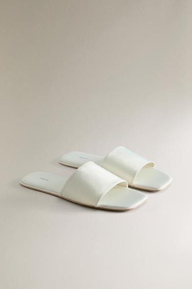 PANTOUFLES À BOUT OUVERT SATIN - Beige de Zara - Image 1