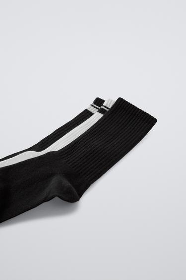 LOT DE TROIS CHAUSSETTES LONGUES À BANDES - Blanc / Noir de Zara