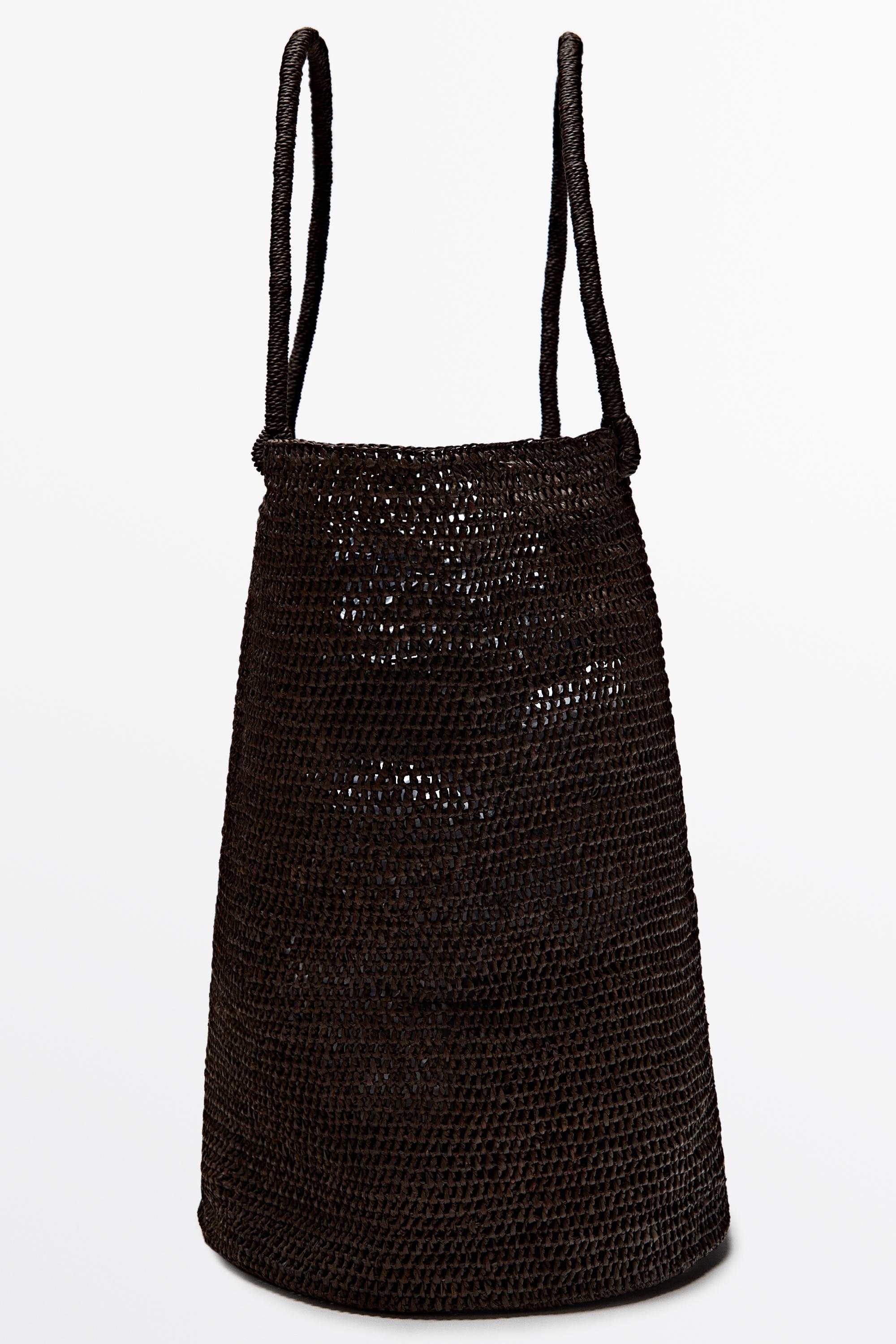 Raffia bucket tote bag