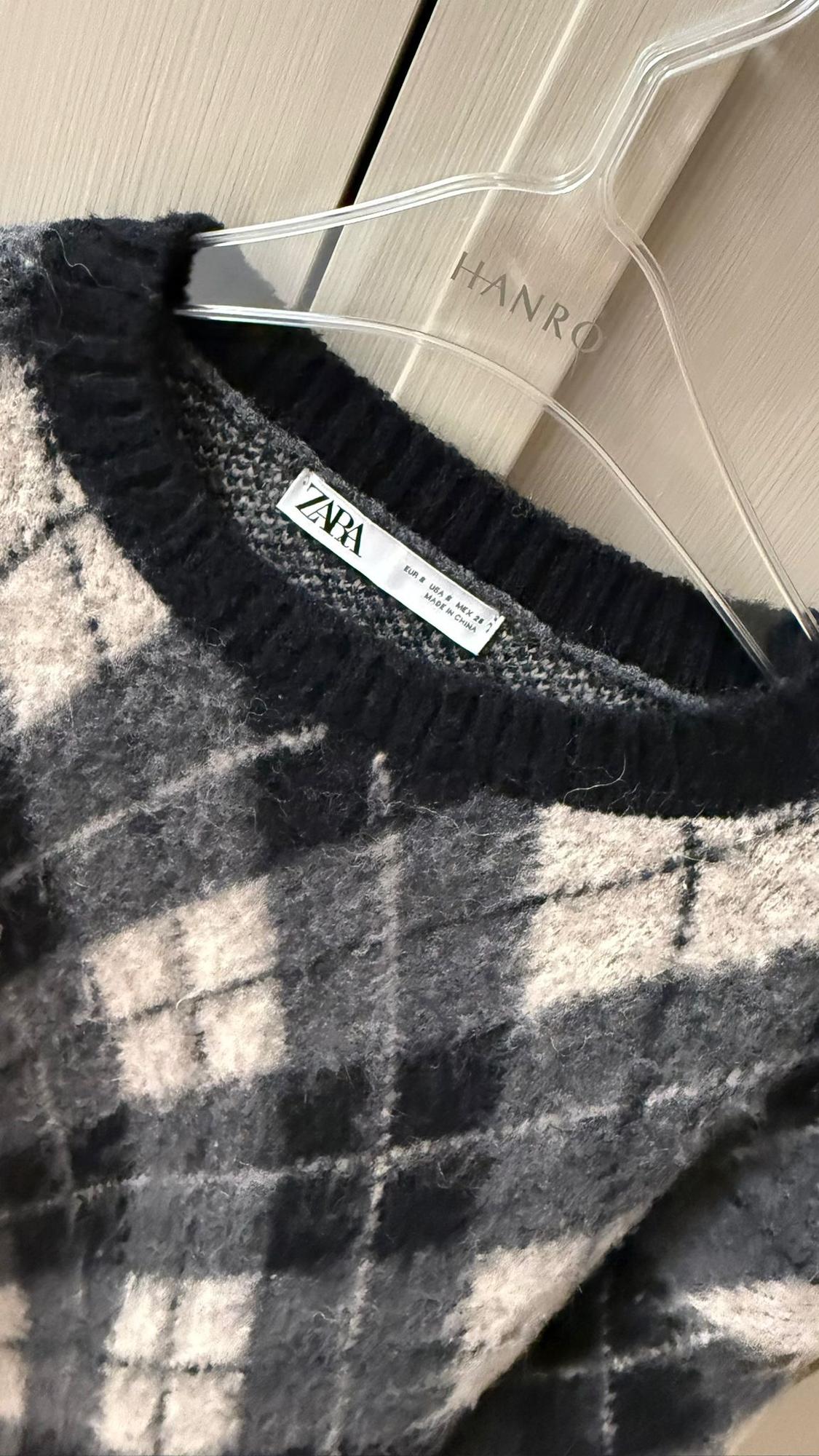 DIAMOND KNIT SWEATER - Image 2