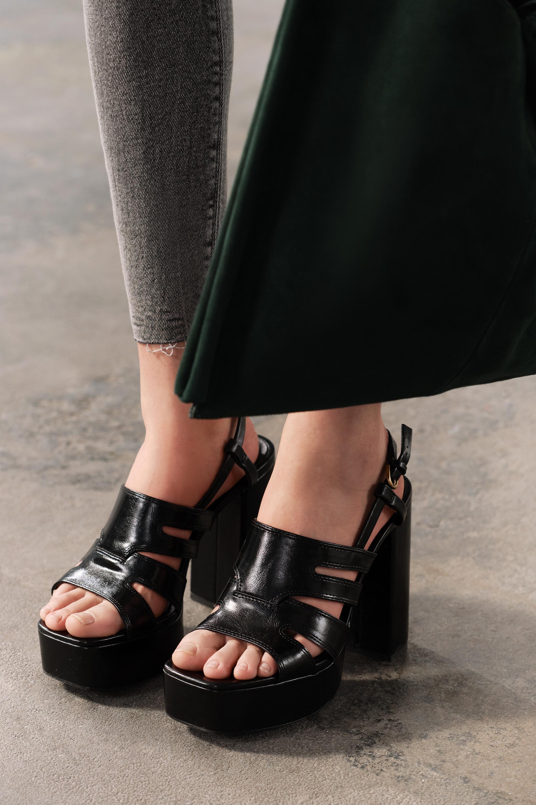 Zara black cheap platform sandals