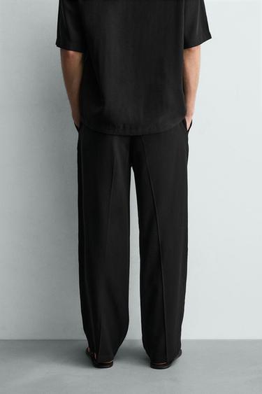 PANTALON FLUIDE COUPE DÉCONTRACTÉE À PLIS - Noir de Zara - Image 2