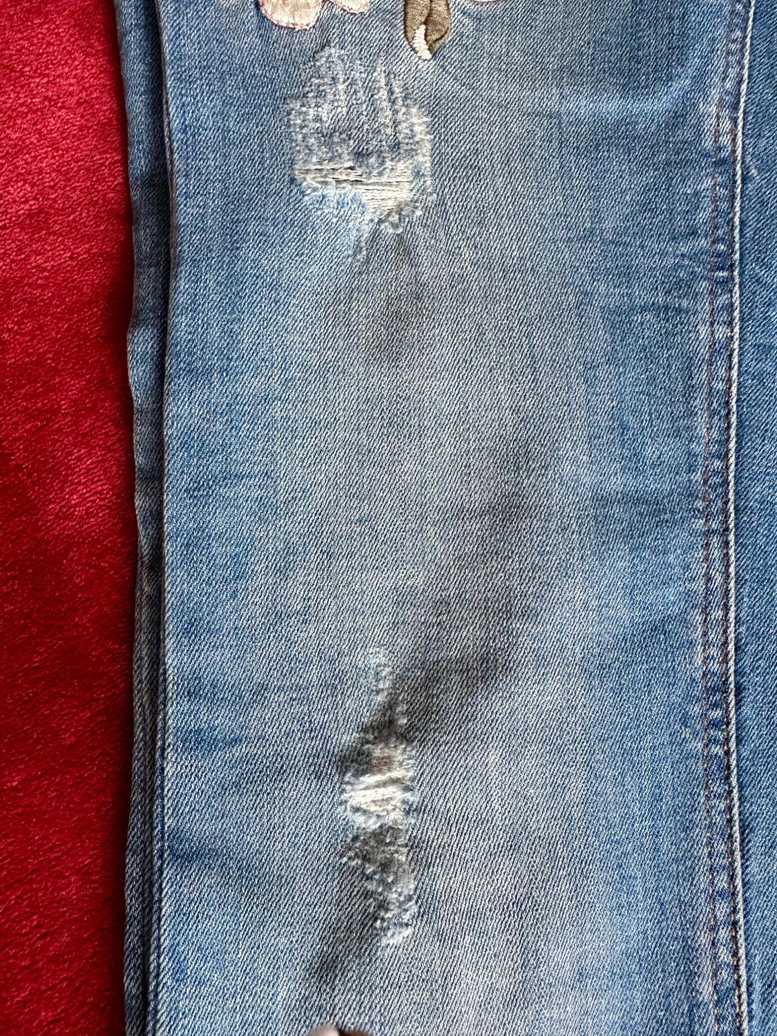 JEANS CON BORDADOS - Image 7