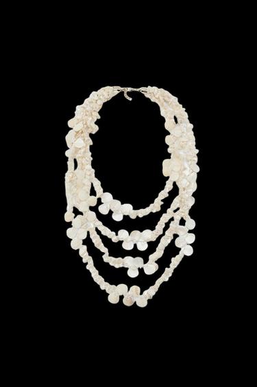 COLLAR PIEZAS EFECTO NACAR - Crudo de Zara