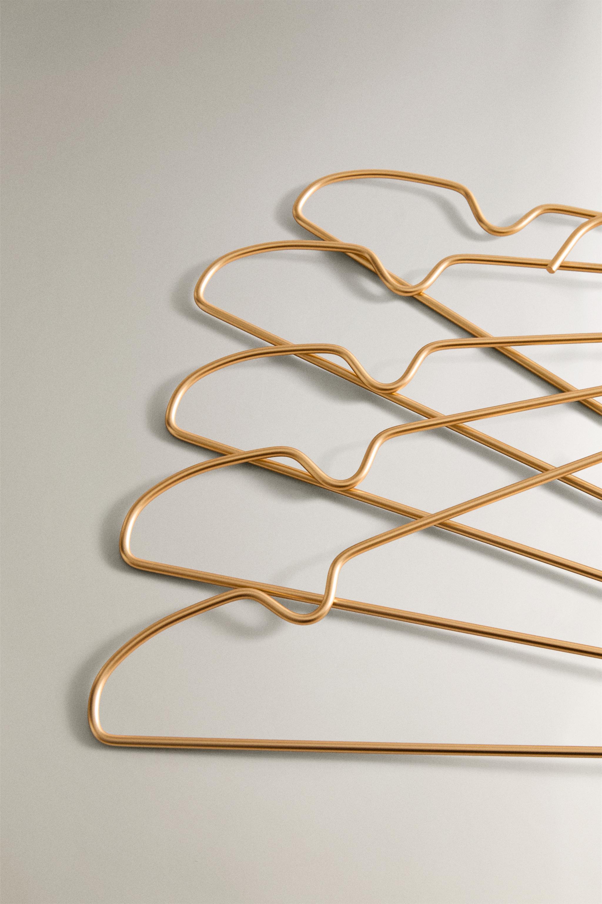METAL HANGER (SET OF 5) - Gold | ZARA United States