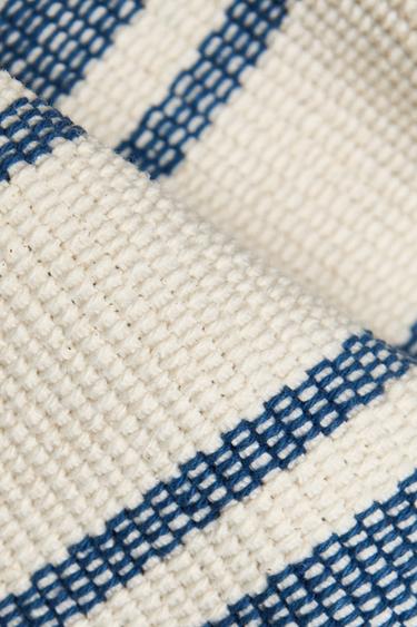 BATH MAT WITH IRREGULAR STRIPES - Ecru / Blue by Zara