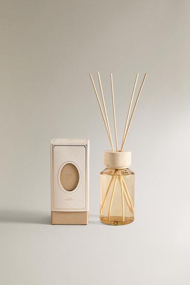 (360 ML) ROSE ET PIVOINE REED DIFFUSER - Pink / White by Zara
