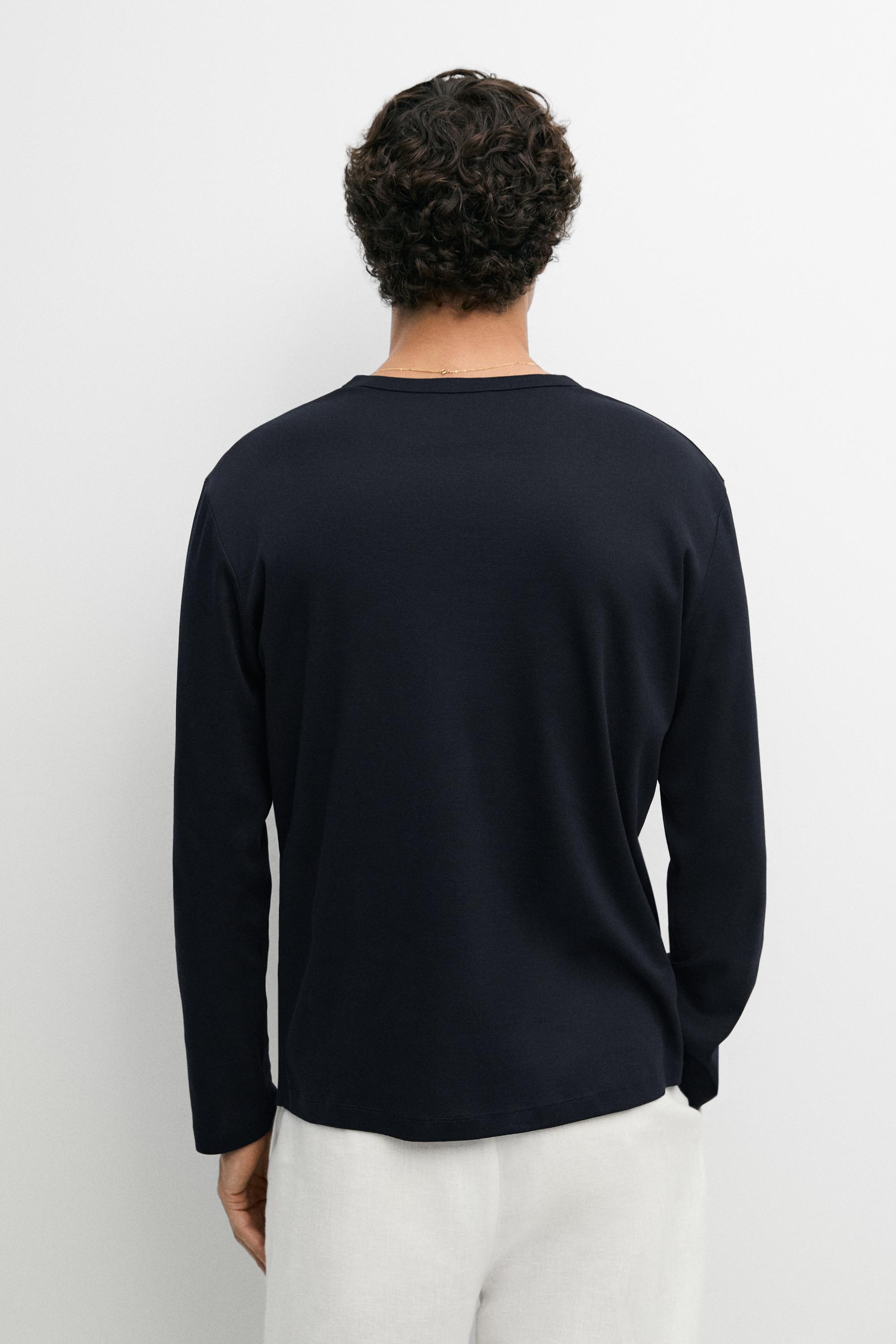 100% cotton long sleeve henley T-shirt