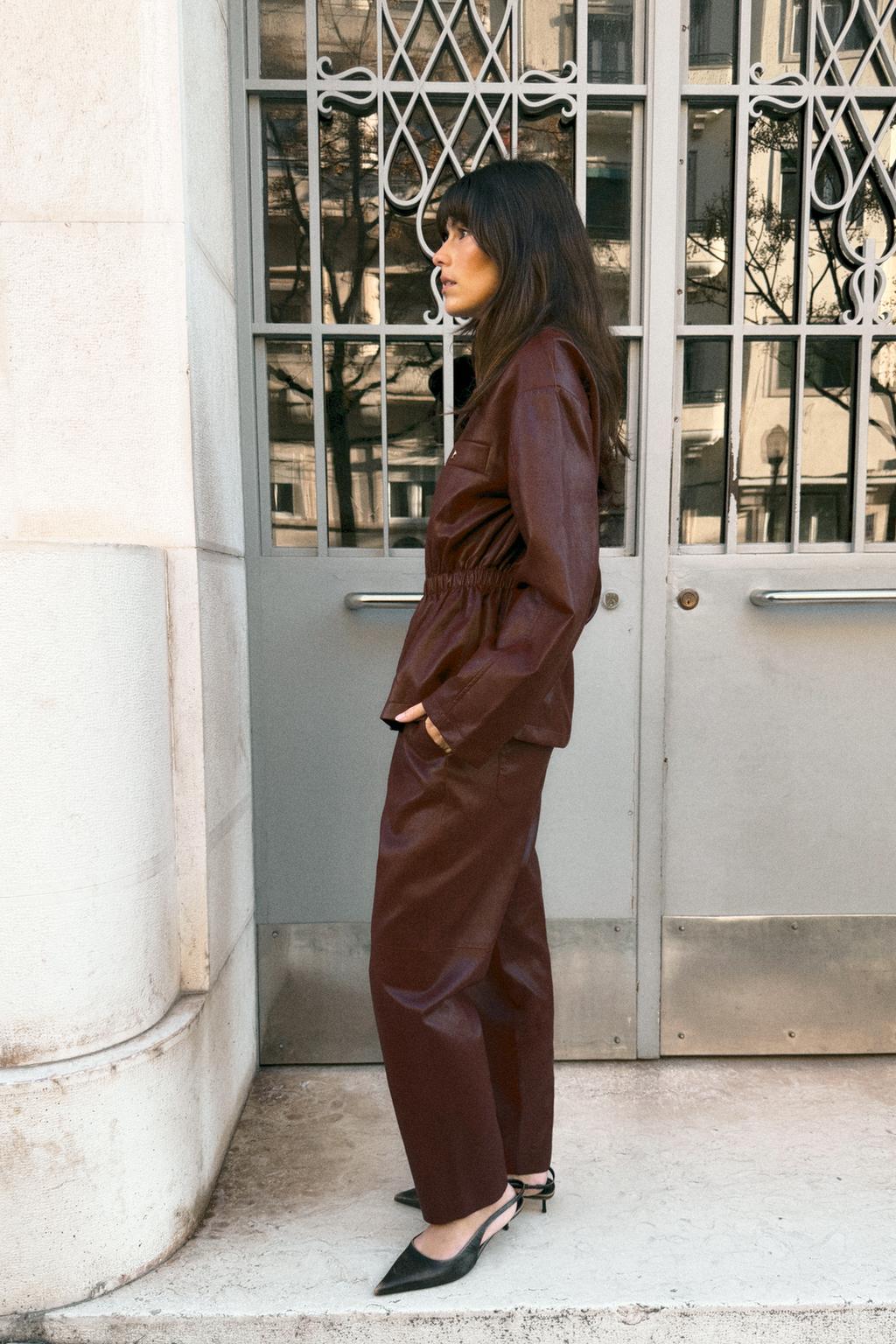 FAUX LEATHER ELASTIC WAIST PANTS
