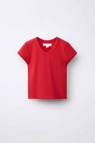 T-SHIRT CÔTELÉ COL EN V - Rouge de Zara