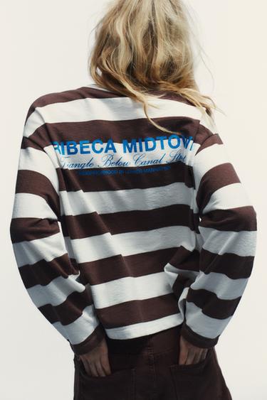 CAMISETA RAYAS TEXTO - Rayas de Zara