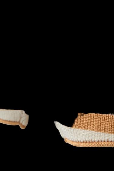 PELELE PUNTO RAYAS BORDADO BARCO - Crudo de Zara