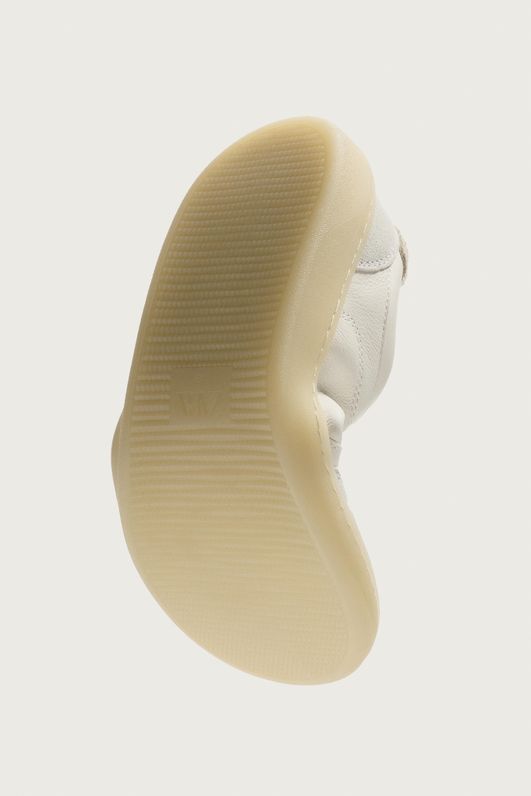 BAREFOOT LEATHER SNEAKER