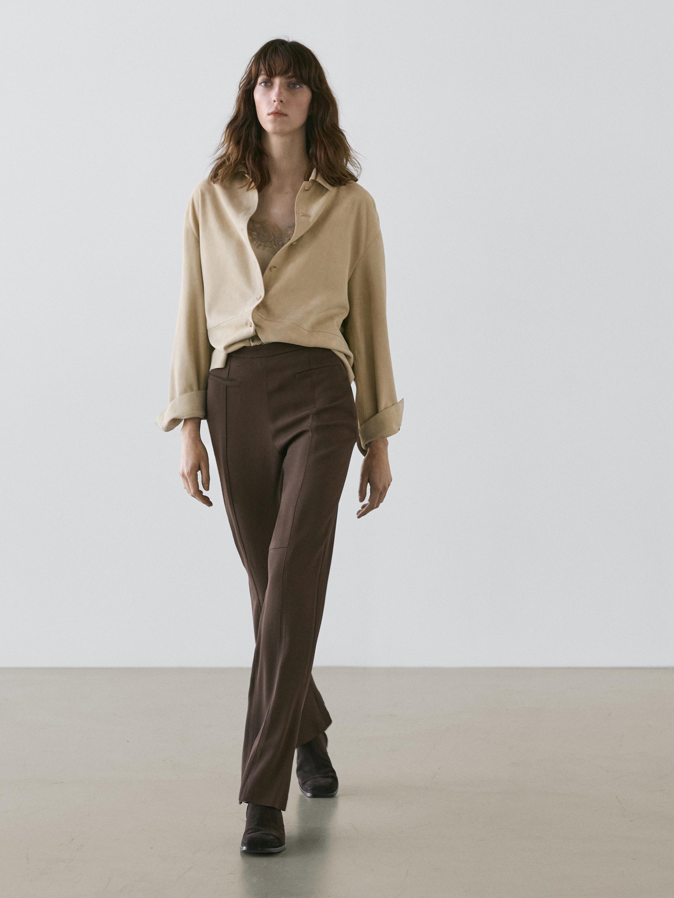 Flared trousers with pocket