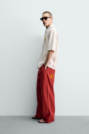 PANTALON DÉCONTRACTÉ STRUCTURÉ À RAYURES - Rouge de Zara - Image 3