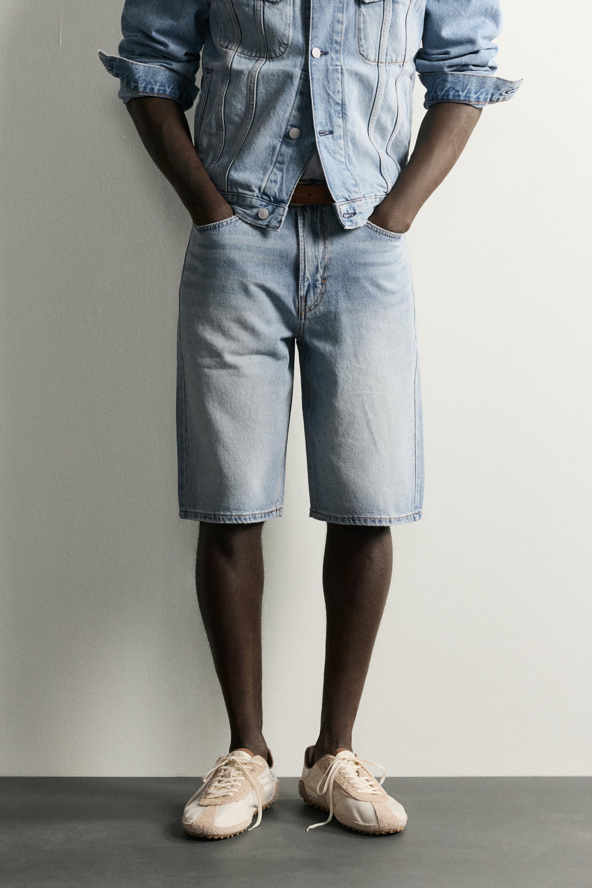 LOOSE FIT DENIM SHORTS — Mid-blue