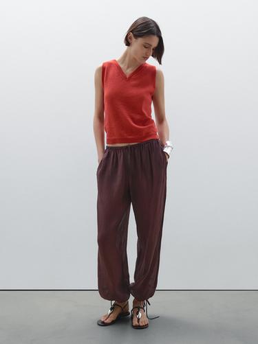 Top escote pico mezcla lino - Naranja de Zara - Imagen 0