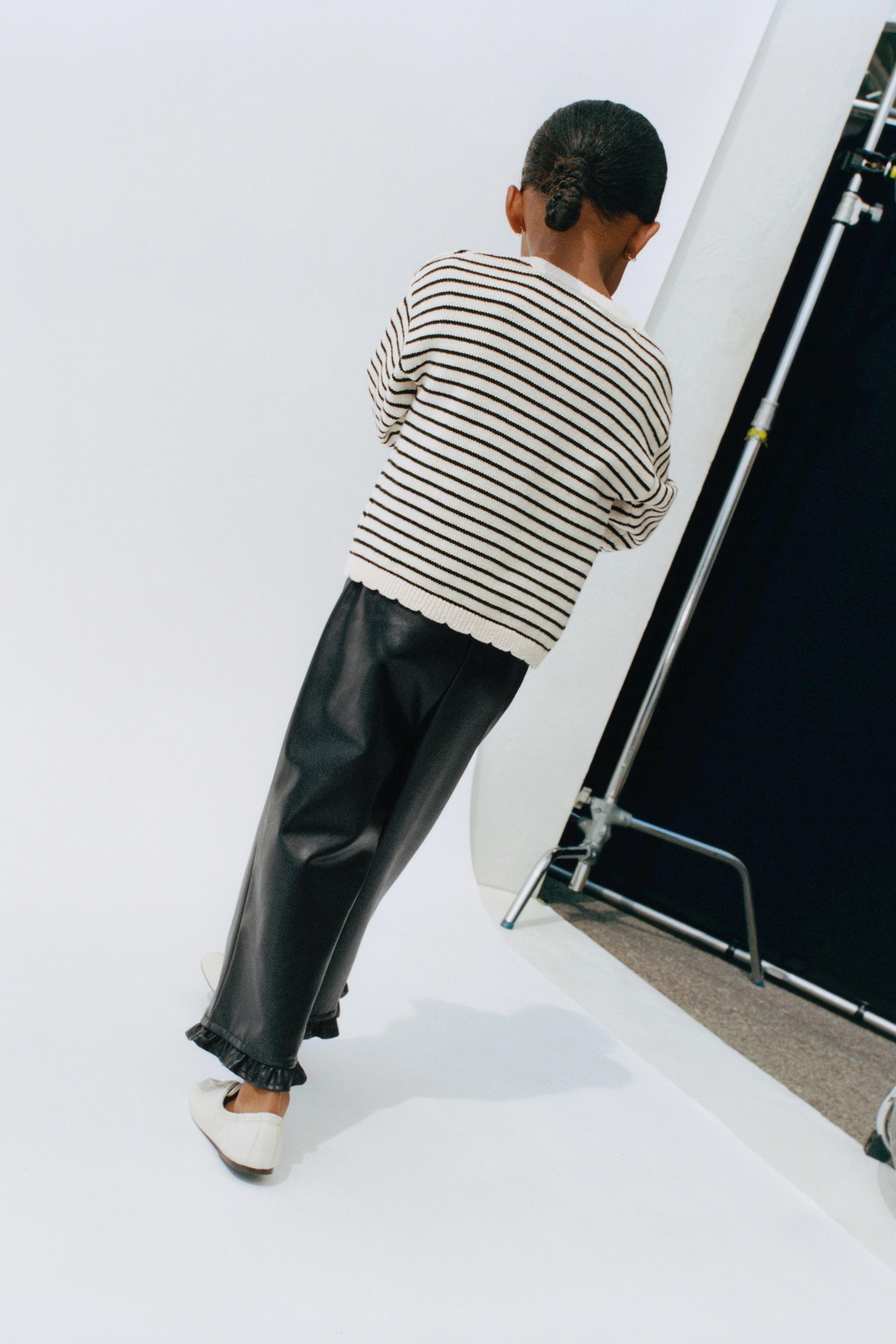 STRIPED HEART POCKET CARDIGAN