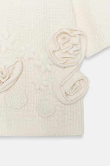 KNITTED TEXTURED FLORAL JUMPER - Ecru by Zara - Image 7