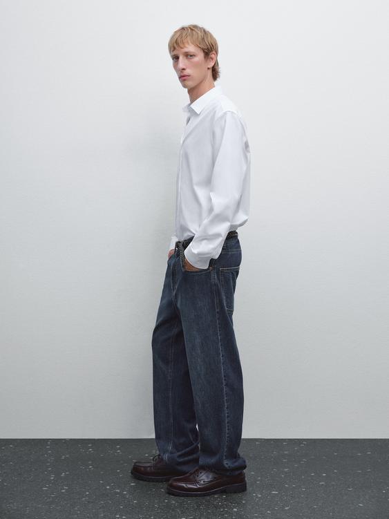 Regular fit textured shirt