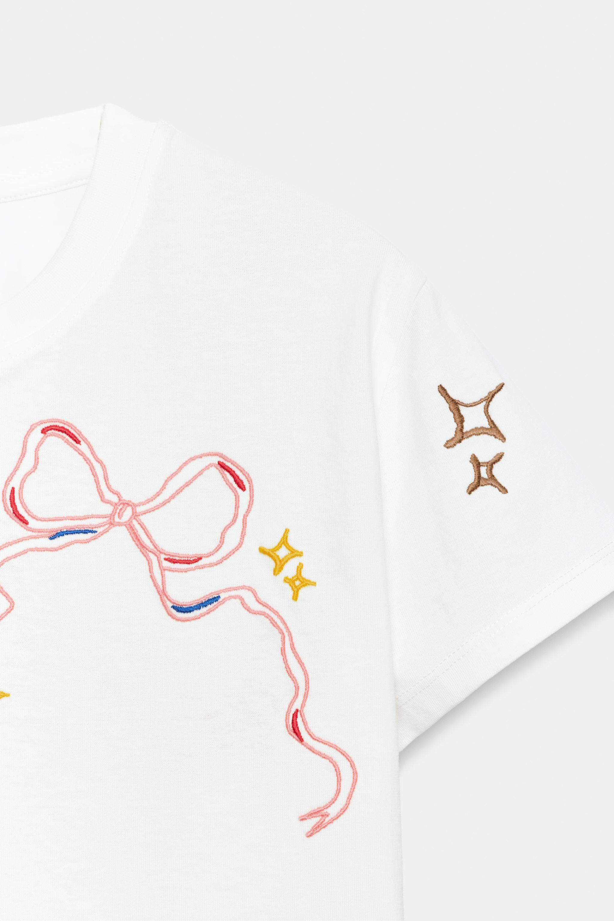 T-SHIRT BRODERIES CONTRASTE