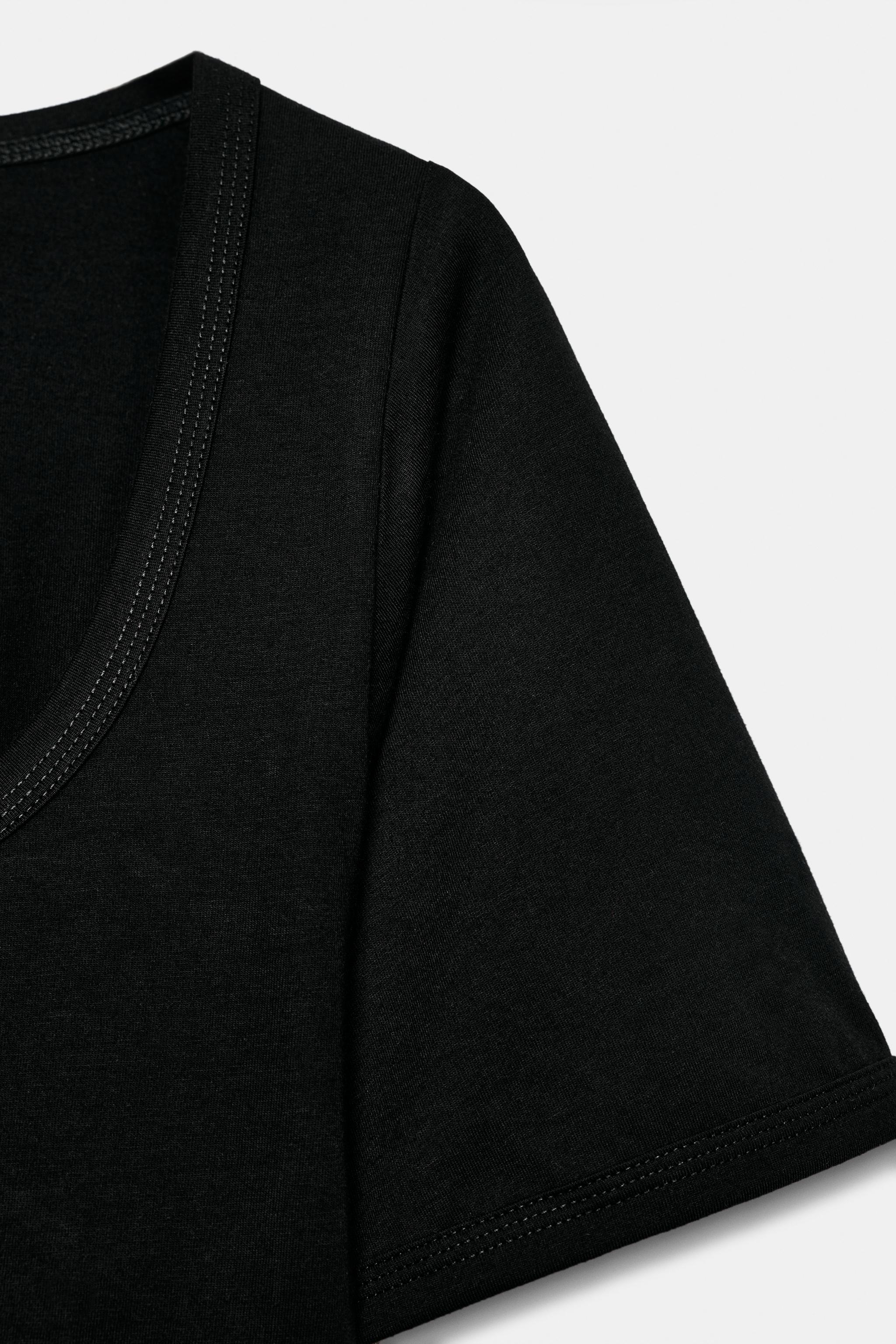 ROUND NECK T-SHIRT