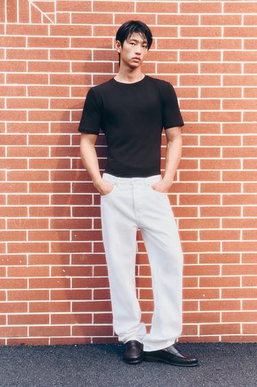 BASIC SLIM FIT T-SHIRT /01 - Black by Zara