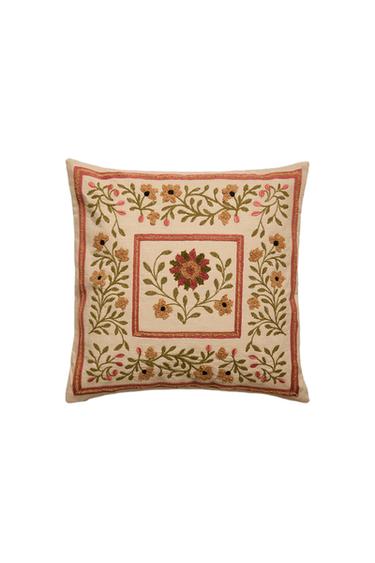 Zara FLORAL TUFTING THROW PILLOW COVER - Ecru