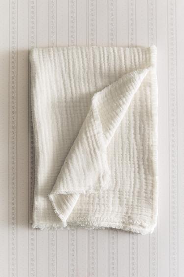MANTA INFANTIL DE GAZE - Creme da Zara