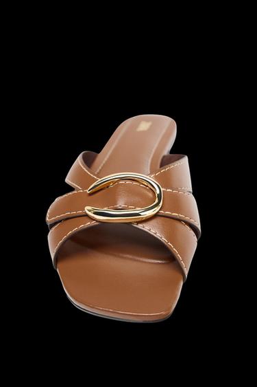 CROSSOVER SANDALS WITH METAL DETAIL - Brown by Zara