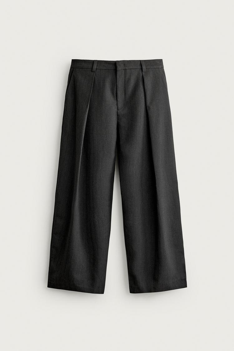 RELAXED FIT PLEATED TROUSERS