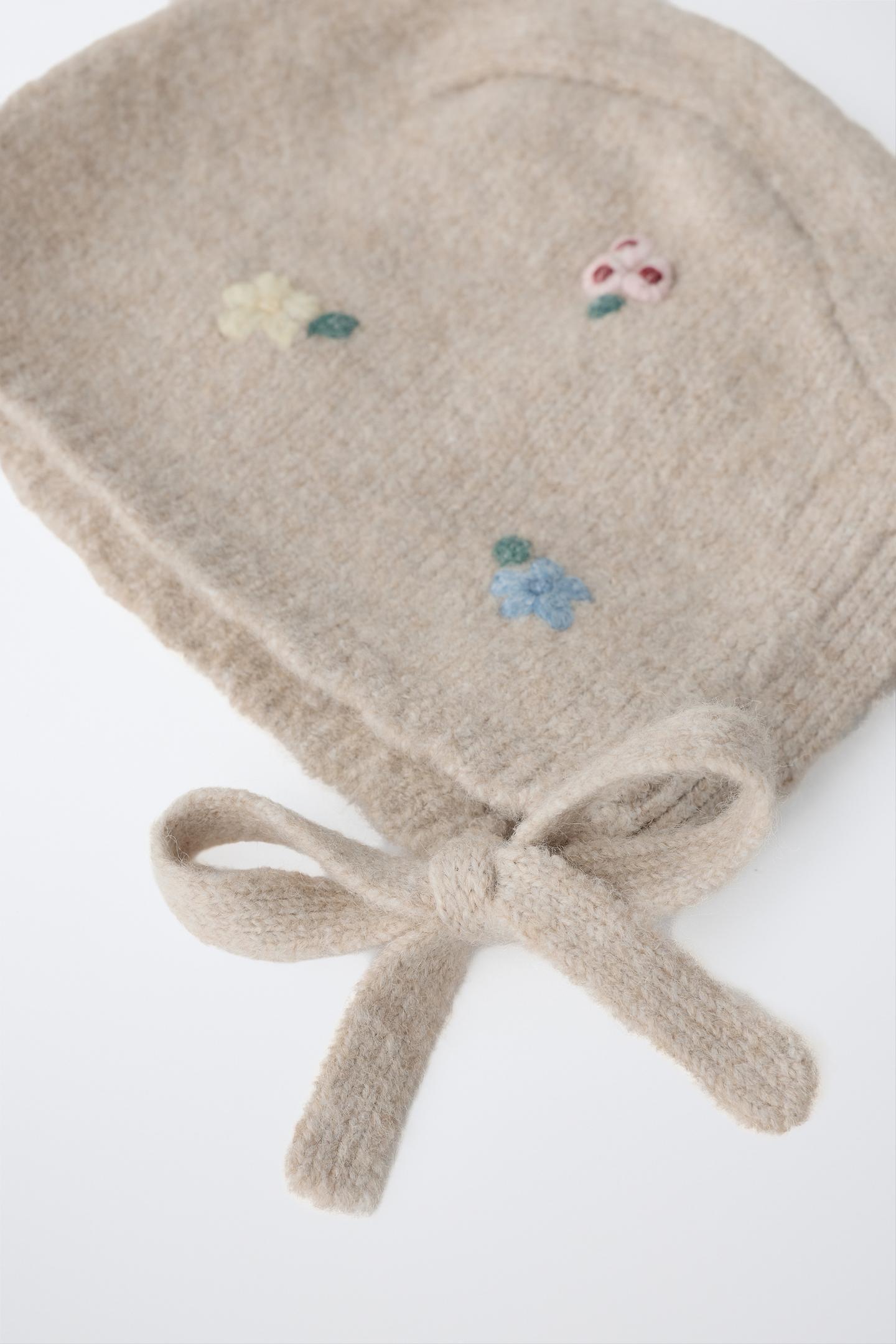 Детские головные уборы Zara Embroidered Floral Knit Bonnet, цвет: Светлый бежевый — фото 3