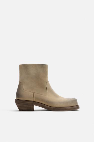 レザーラスティックカウボーイブーツサンドブラウンZaraのレザーラスティックカウボーイブーツ - サンドブラウン