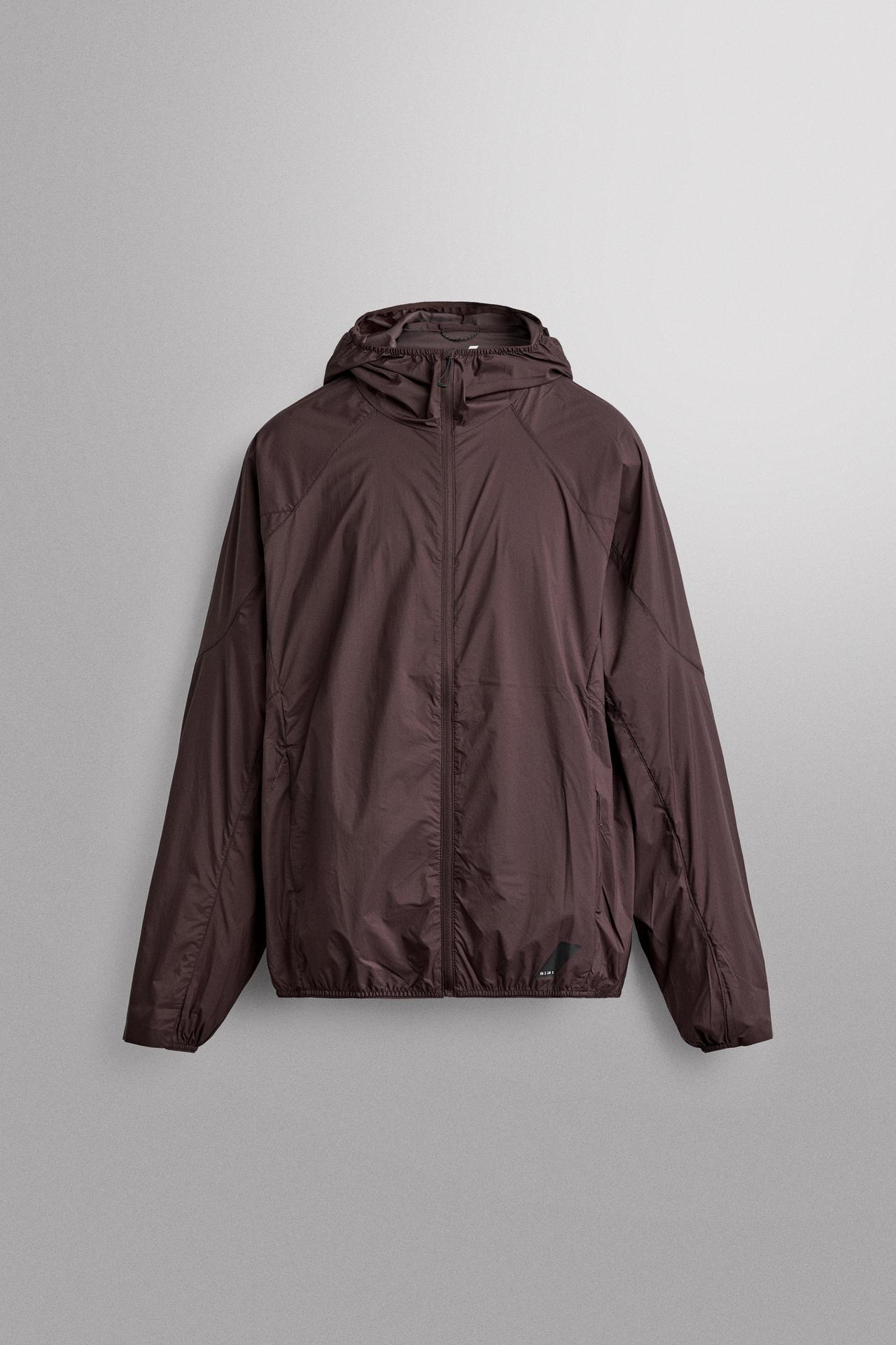 TECHNICAL WIND-RESISTANT JACKET — Eggplant