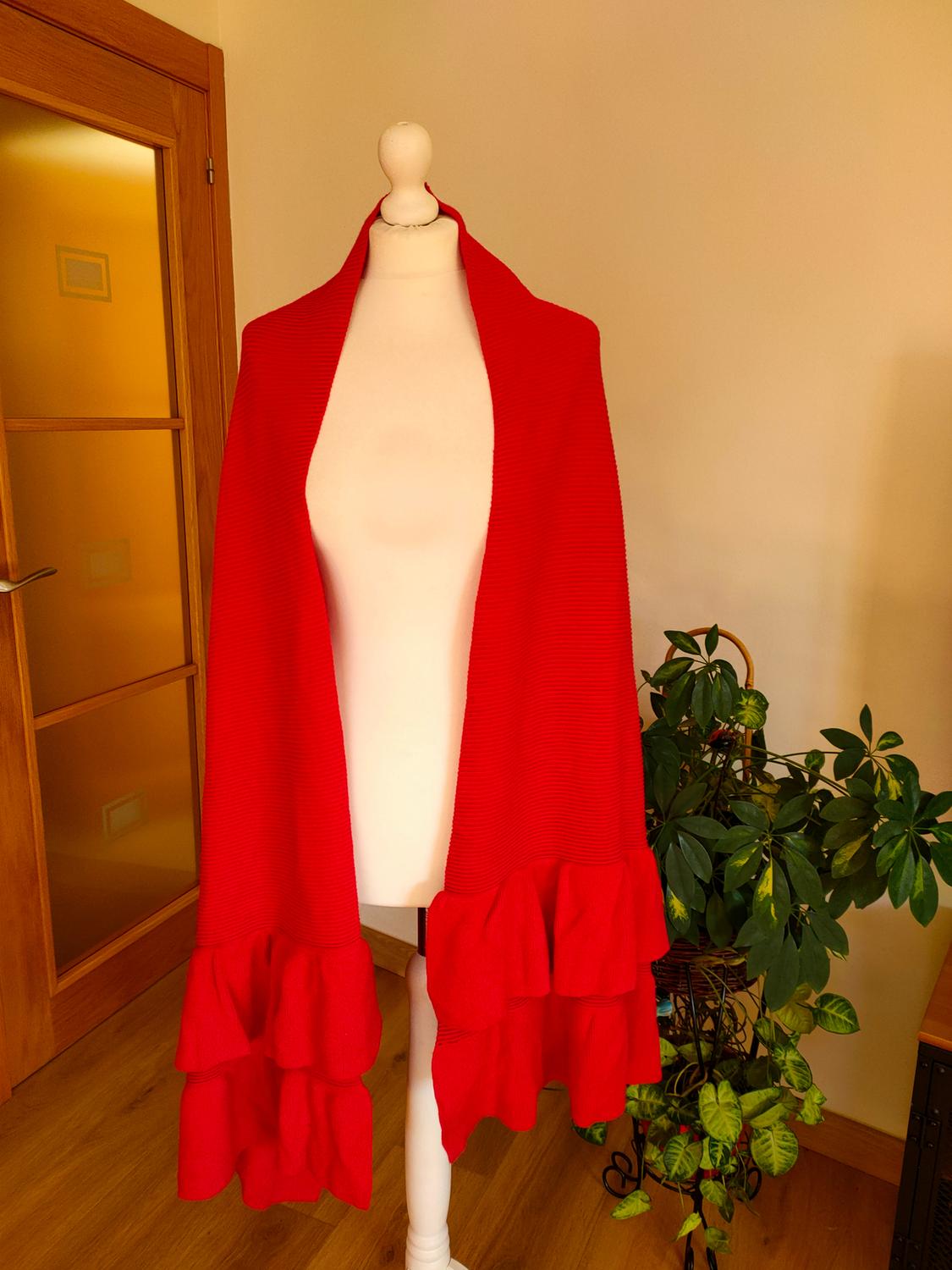 FRILLED SCARF