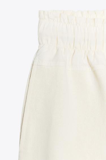 CONTRAST SHORTS - Ecru by Zara
