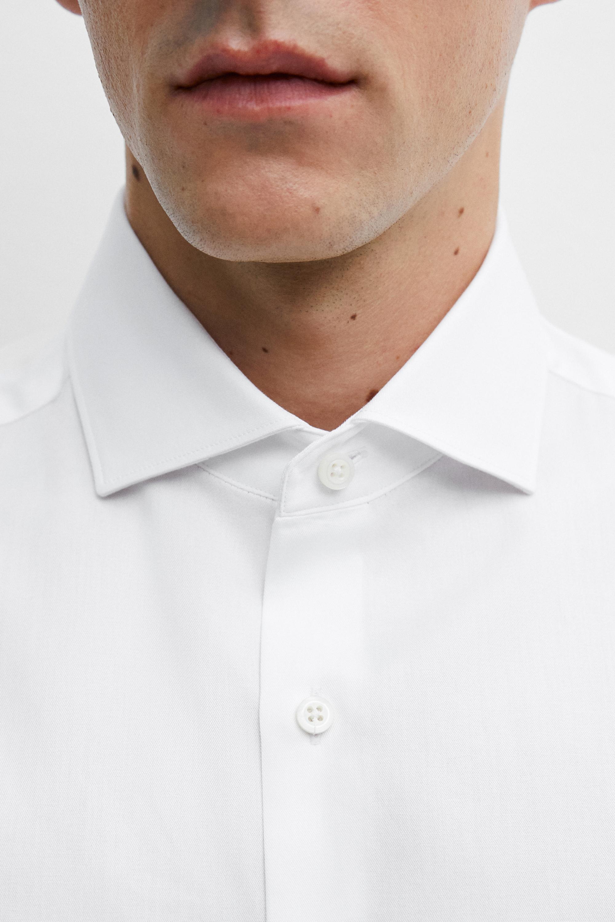 Slim fit cotton shirt with double cuffs