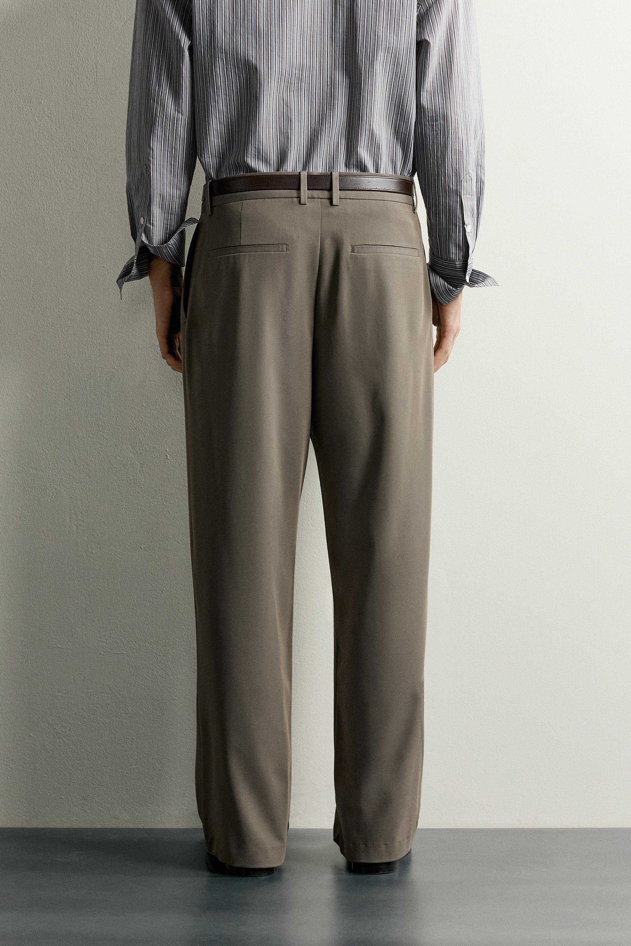 PLEATED WIDE-FIT PANTS