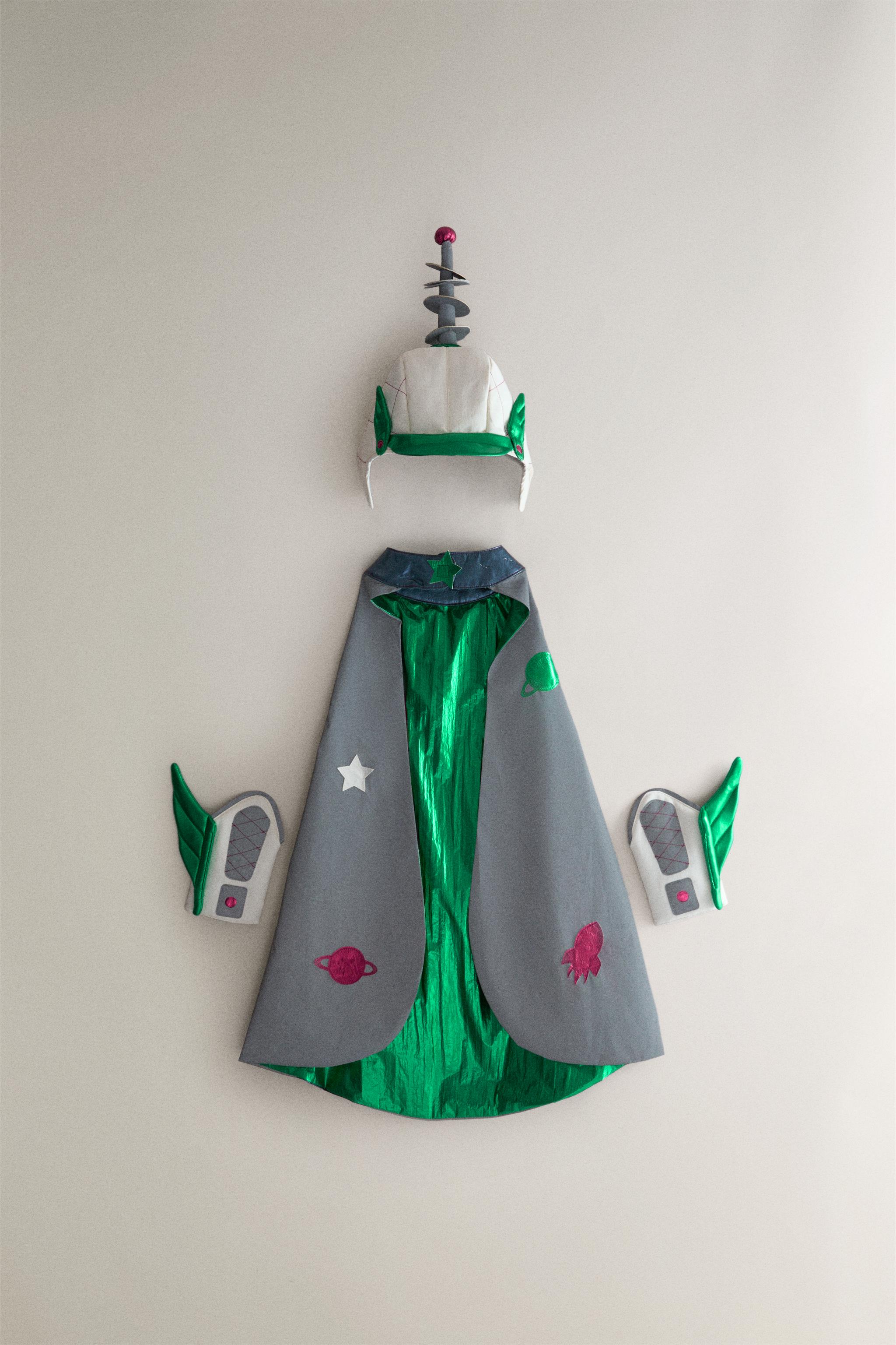 Zara KIDS’ REFLECTIVE SPACE CAPE COSTUME — фото 5