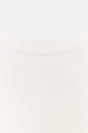T-SHIRT BRODÉ À MANCHES LONGUES - Écru de Zara - Image 9