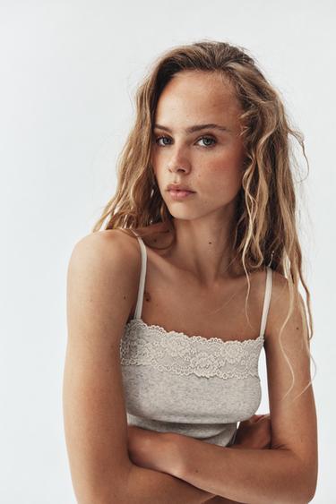 TOP À BRETELLES EN DENTELLE - Gris clair de Zara - Image 2