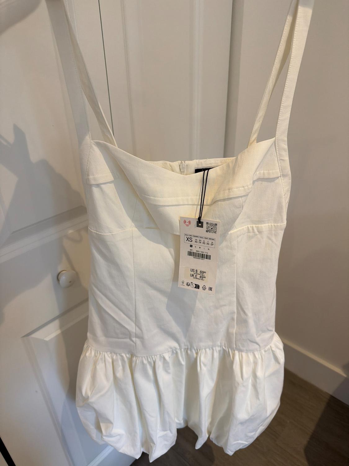 BALLOON HEM MINI DRESS - Image 3