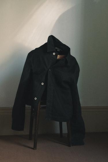جاكيت قميصي من الدنيم المبطن - أسود الخاص بـ Zara