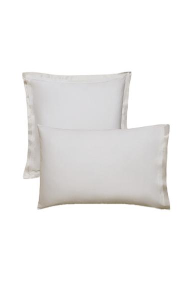 SATEEN PILLOWCASE WITH SILK BORDER (300 THREAD COUNT) - Oyster-white by Zara