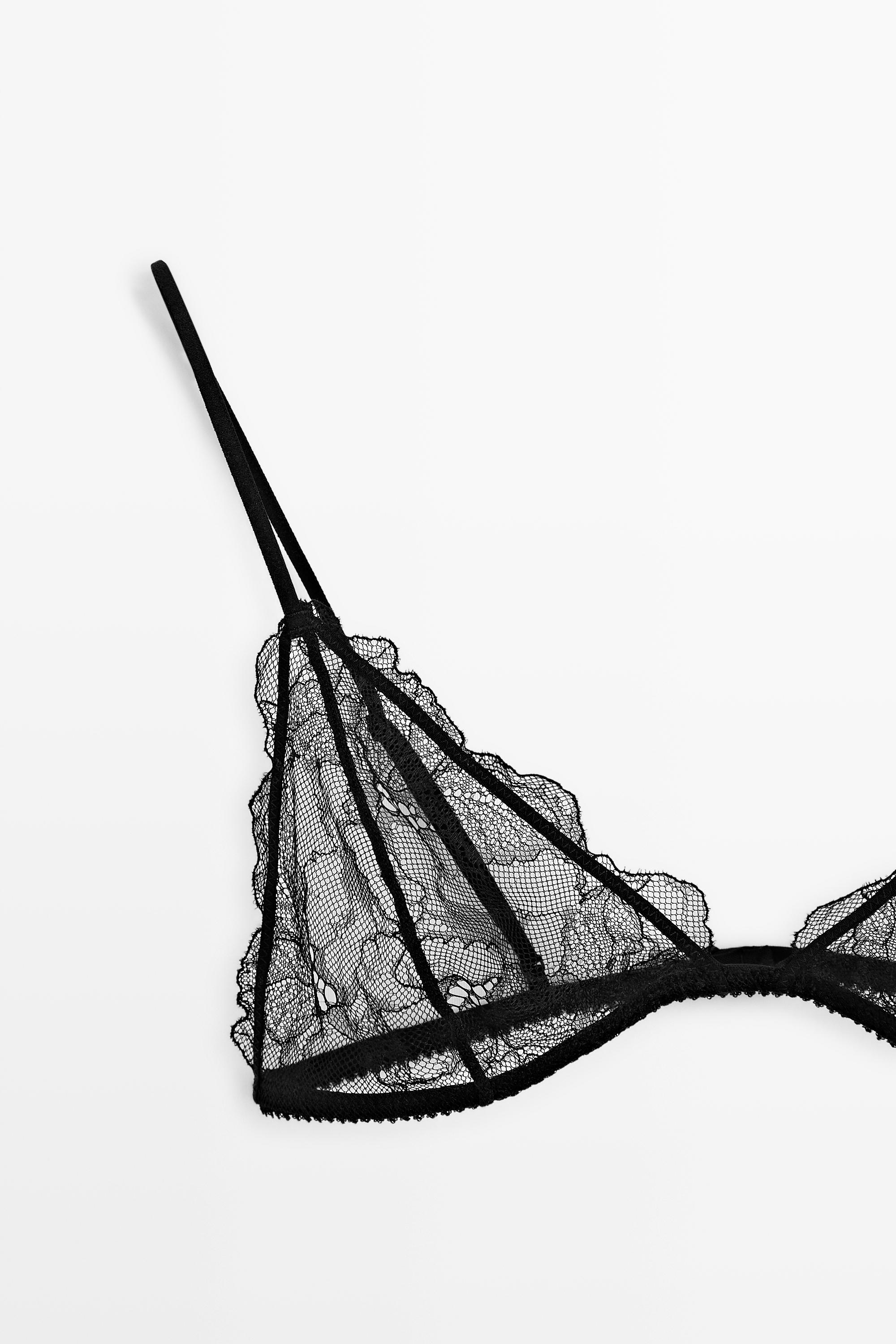 Scalloped lace triangle bra