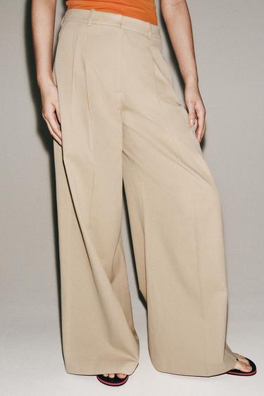 بنطلون واسع الساق بثنيات من تشكيلة ZW - بيج by Zara