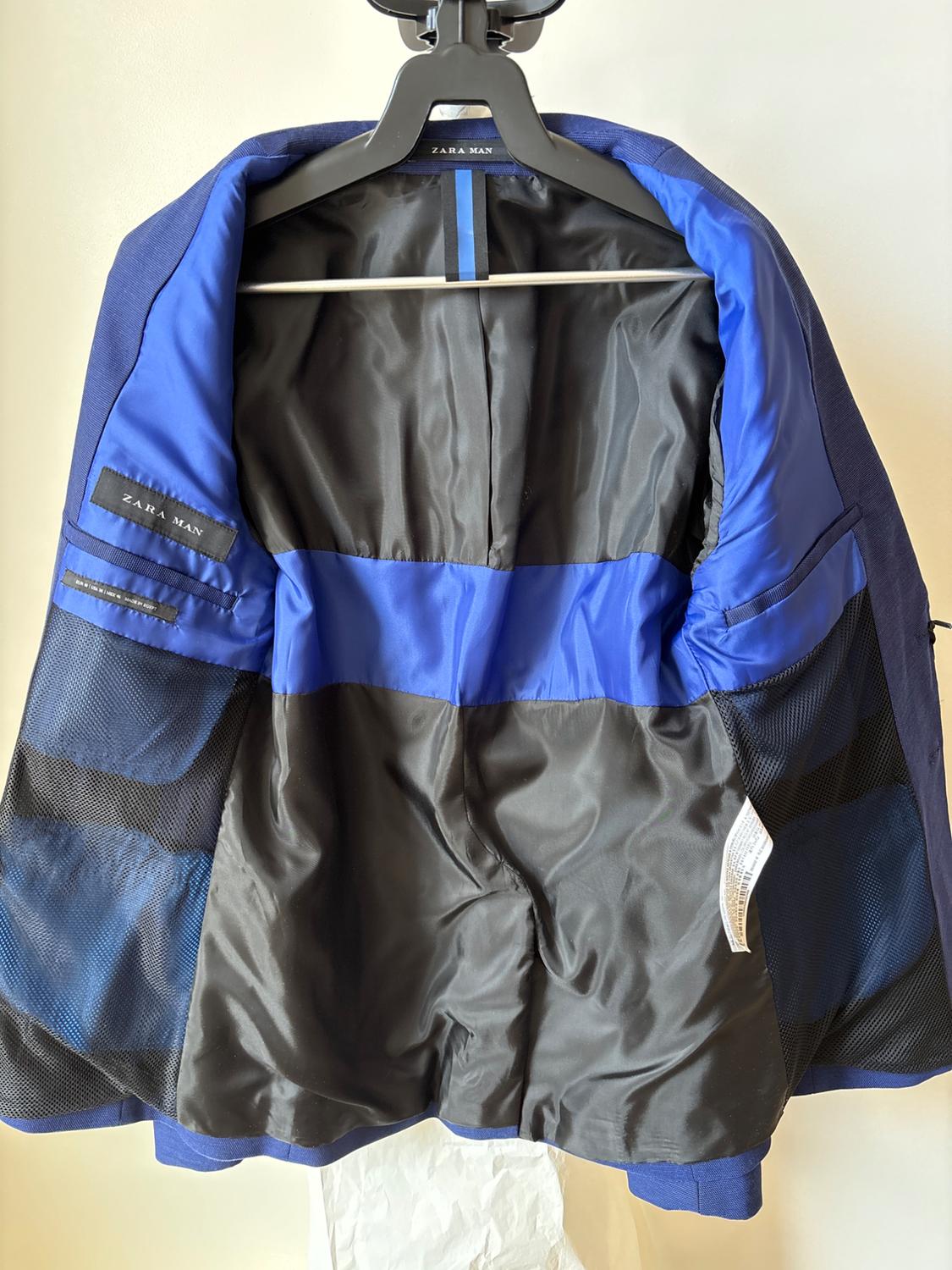 EASY CARE WRINKLERESISTANT BLAZER - Image 7