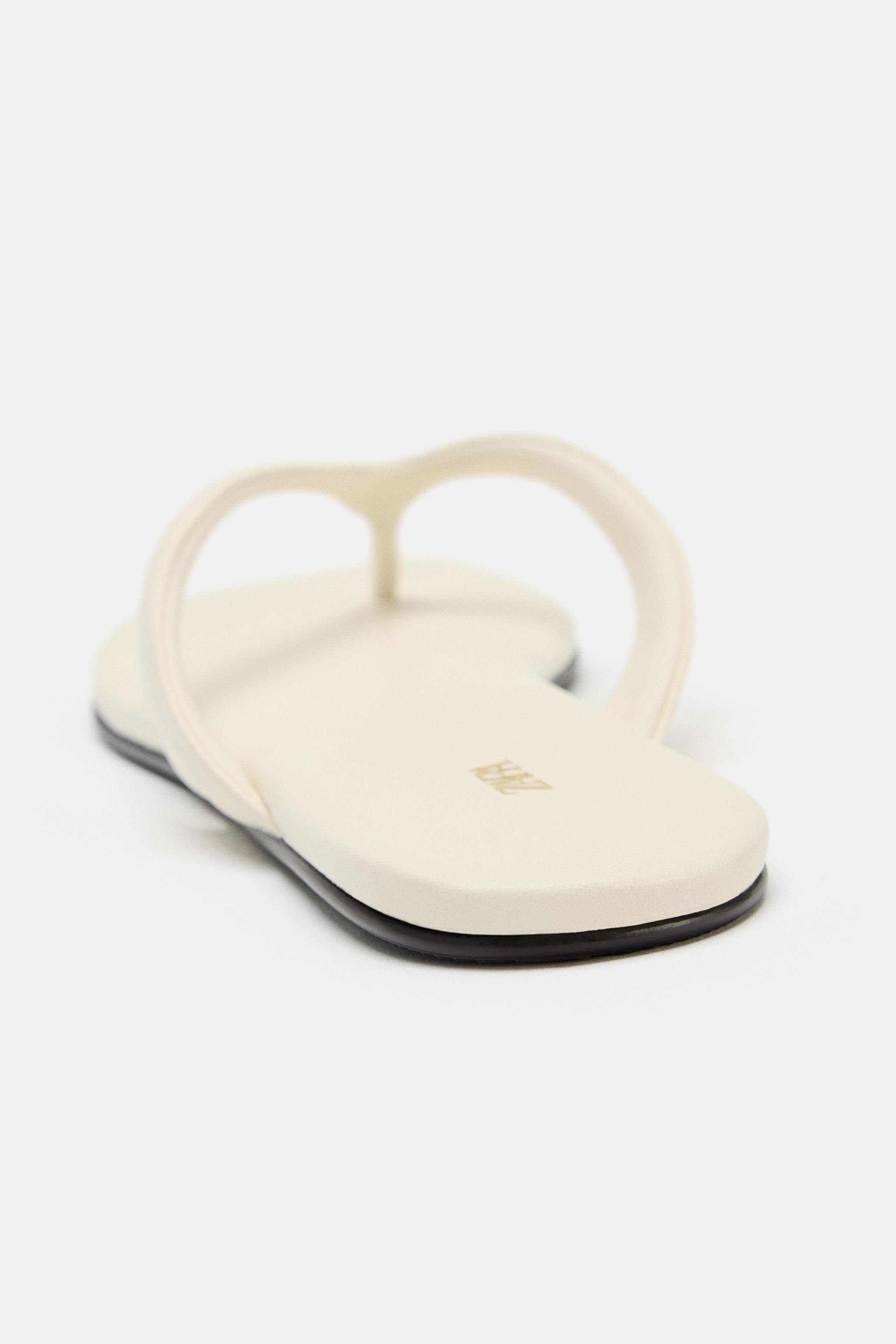 Женские сандалии Zara FLAT TOE-LOOP SANDALS — фото 4